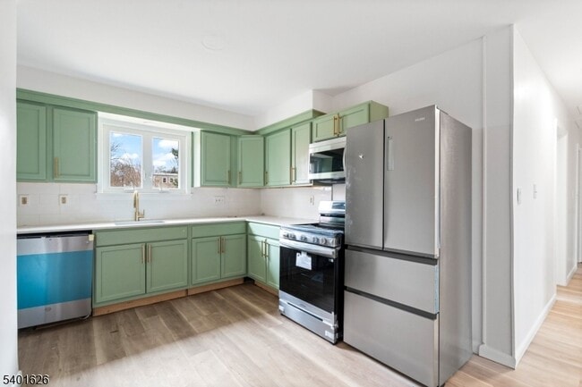 Building Photo - 929 Heaton Pl