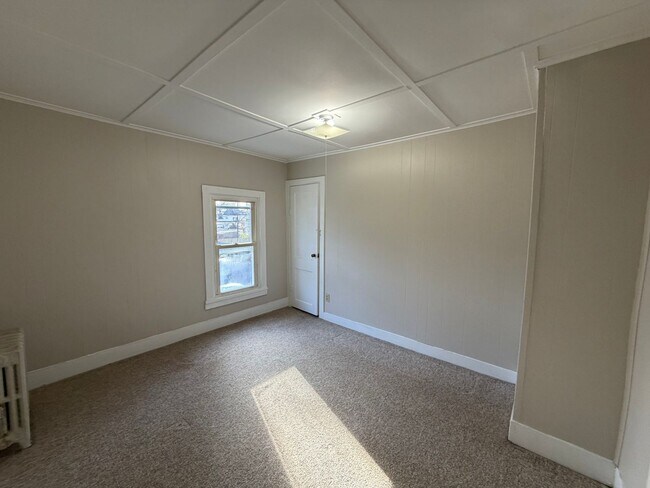 Primary Photo - 35 Pleasant St