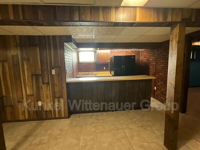 Building Photo - 503 Roland Ave