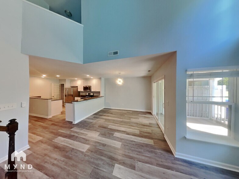 Building Photo - 182 Red Admiral Ct