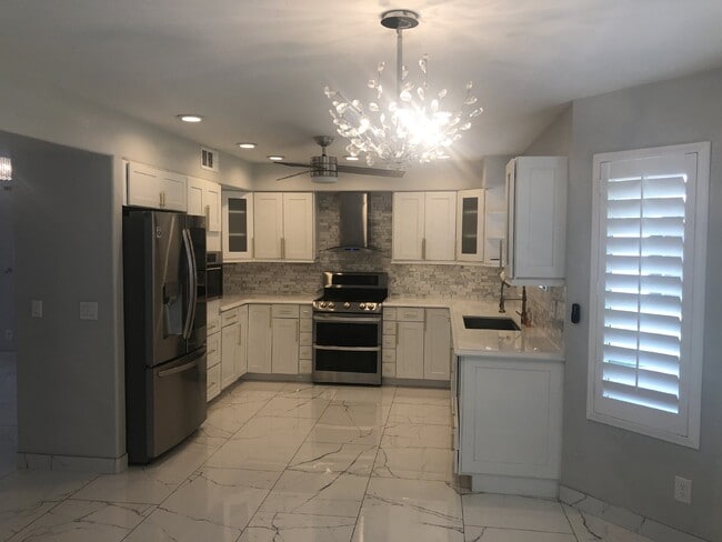 Building Photo - Beautiful 2 Story POOL Home with LOTS of U...