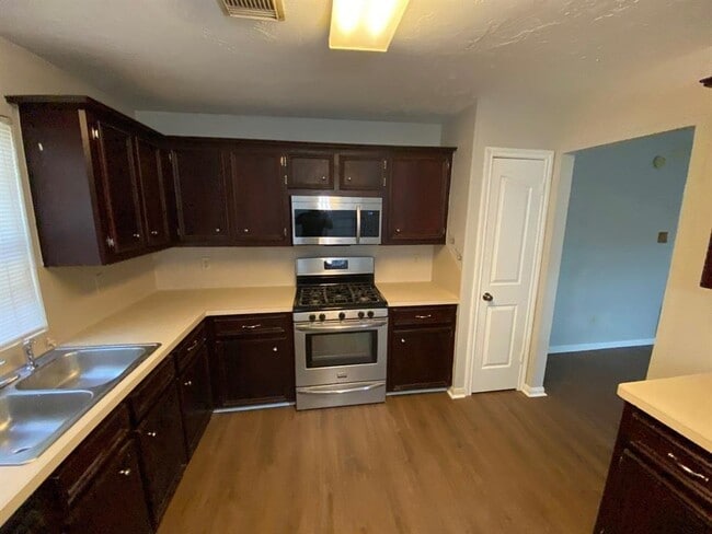 Building Photo - 3423 Berry Grove Dr