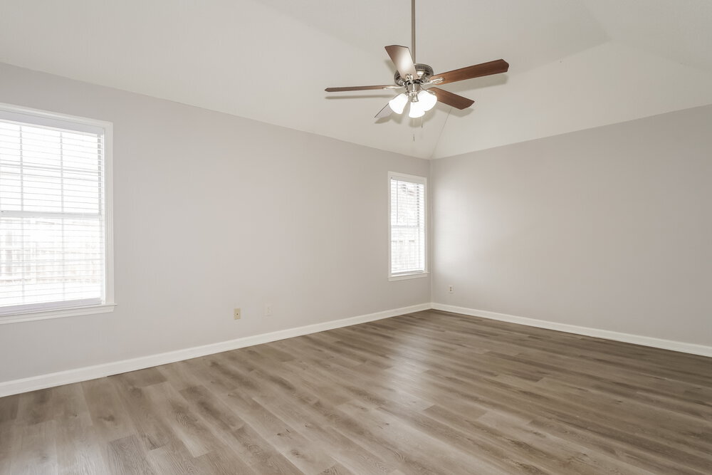 Building Photo - 6888 Skylar Mill Ave