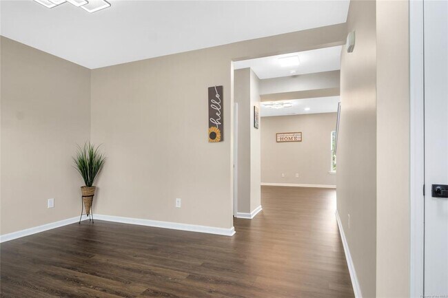 Building Photo - 10868 White Dogwood Dr