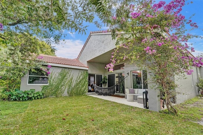 Building Photo - 648 Sand Creek Cir