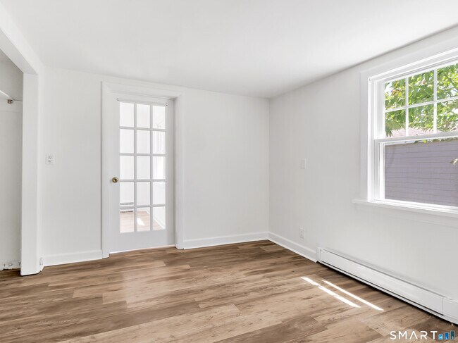 Building Photo - 41 Frisbie St