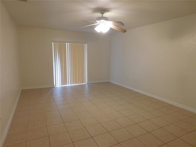 Building Photo - 756 Camel Ct