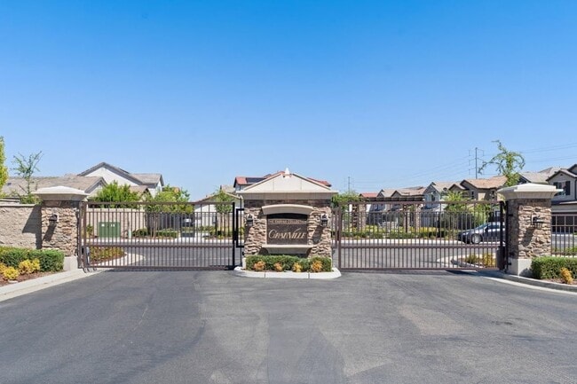 Building Photo - 1383 E Via Azzurra Way