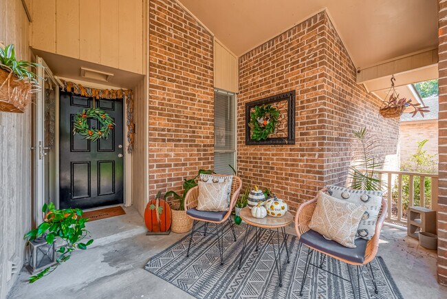 Front porch - 615 Park Grove Ln