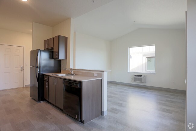 Primary Photo - Mist Wood Apartments