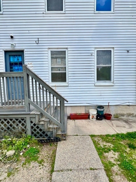 Building Photo - 26 Brandon Rd