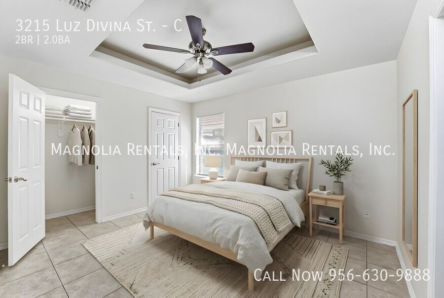 Building Photo - 3215 Luz Divina St