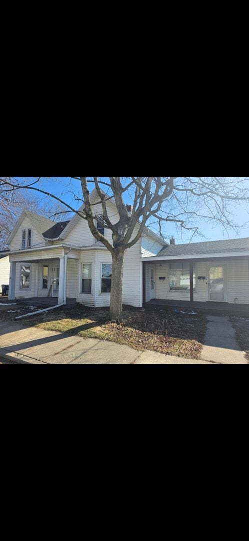 Building Photo - 204-208 N Fort Wayne St