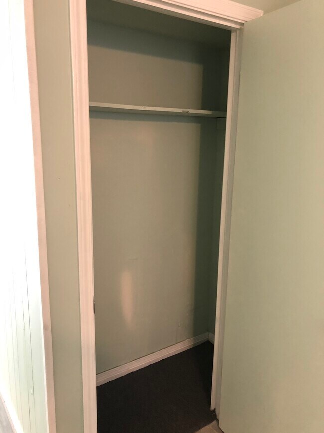 Living Room - closet 1 - 1057 Tallow Tree Ln