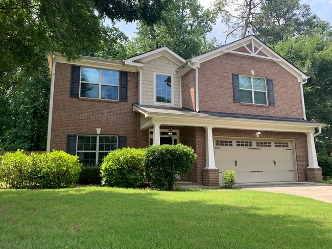 Building Photo - 1925 Gregory Run NE