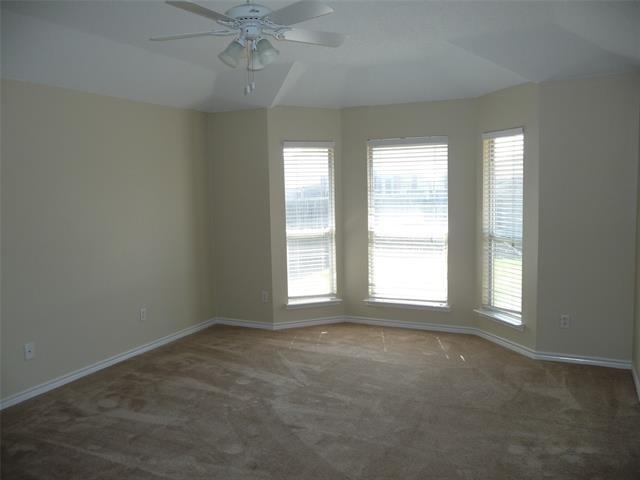 Building Photo - 5601 Tulip Dr