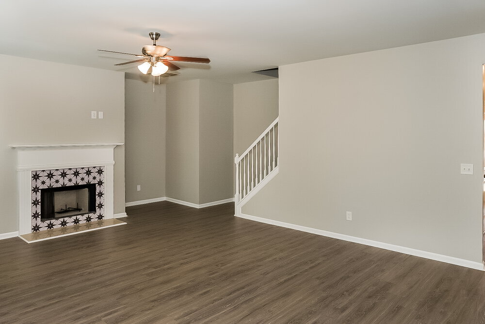 Building Photo - 119 Crescent Brook Crossing