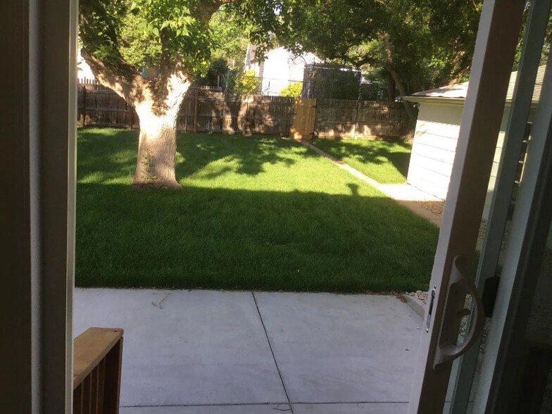 Building Photo - 2540 S High St