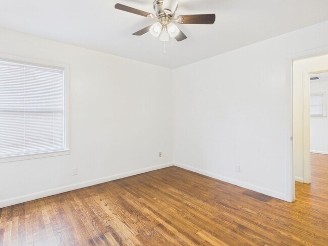 Building Photo - 4308 S Jackson St