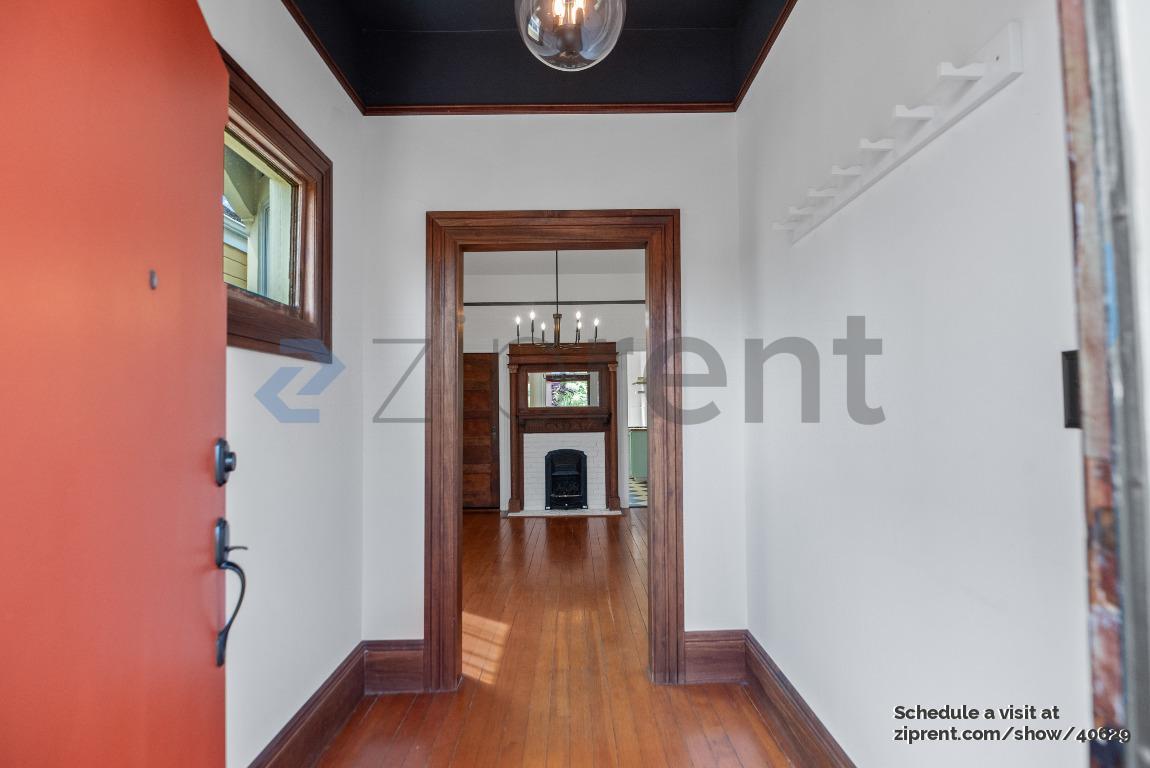 Building Photo - 3125 Linden St