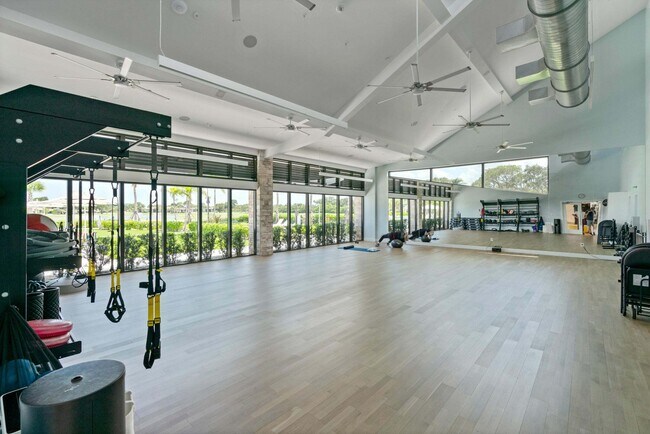 Building Photo - 6204 Celadon Cir