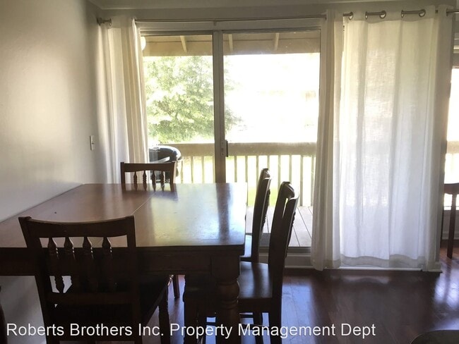 Building Photo - 1 br, 1 bath House - 2066 Sea Cliff Drive