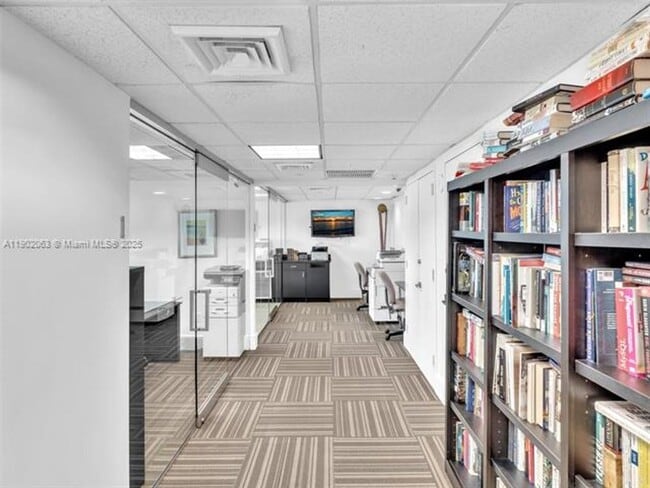 Building Photo - 650 West Ave