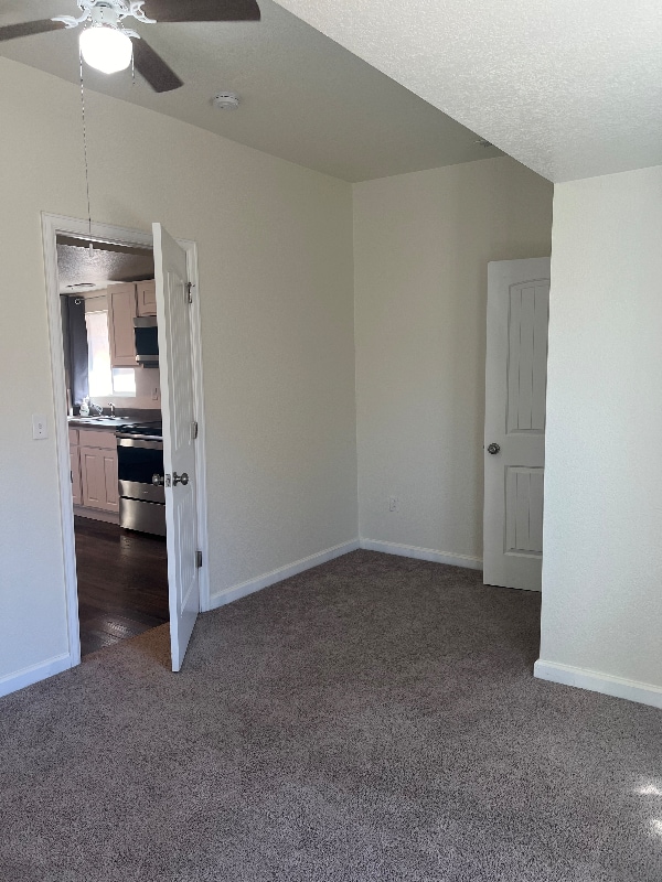 Building Photo - 746 E Costilla St