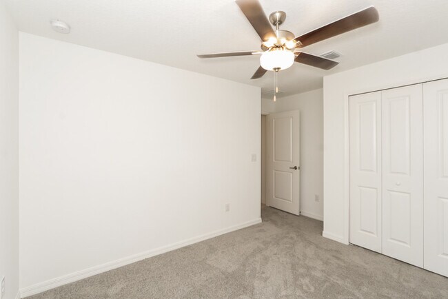 Building Photo - 4019 84th Ct E