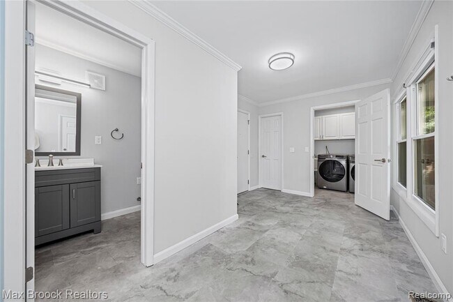 Building Photo - 2601 Lamplighter Ln