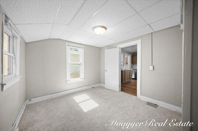 Building Photo - 1108 Muskegon Ave NW