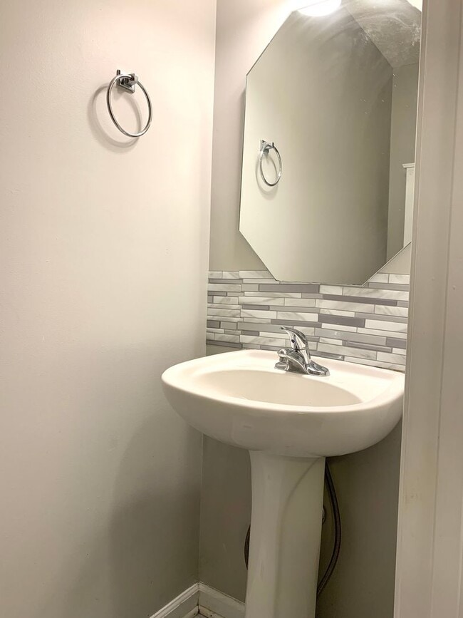 Building Photo - 946 Cobbler Dr