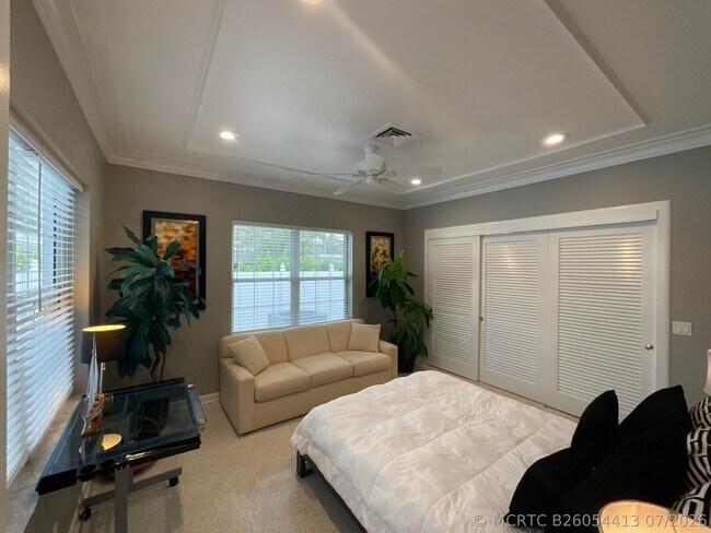 Building Photo - 1061 Bimini Ln