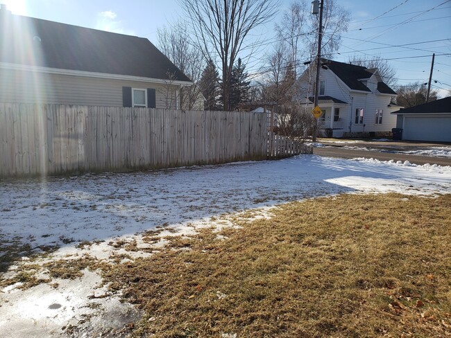 Building Photo - 3 Bed 1 Bath Single Family Home in Wausau