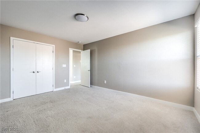 Building Photo - 3718 Paseo de Paz Ave