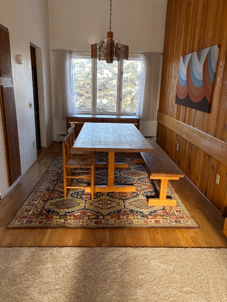 Building Photo - 635 E 73rd Ave