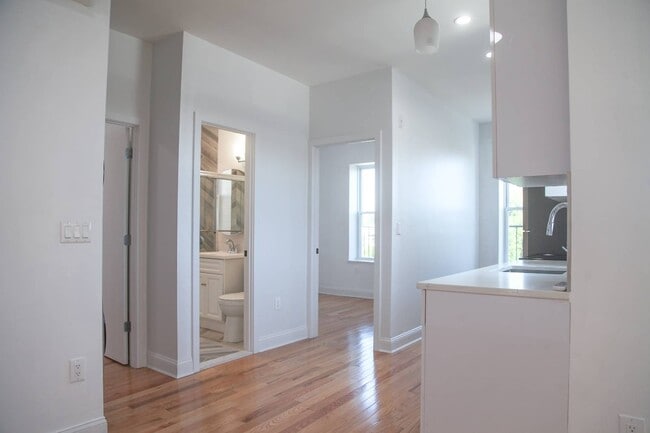 Building Photo - 1271 Fulton St