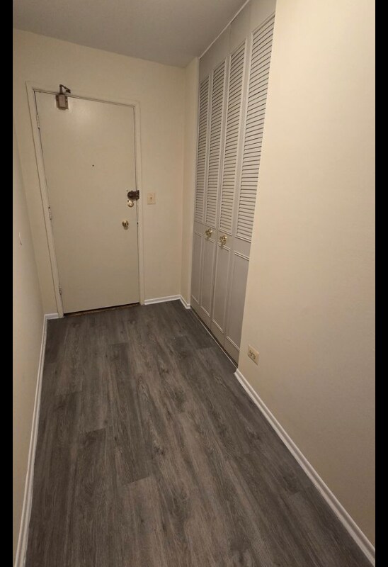 Building Photo - 525 W Deming Pl