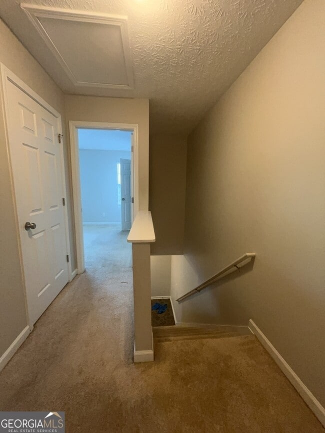 Building Photo - 5801 Strathmoor Manor Cir