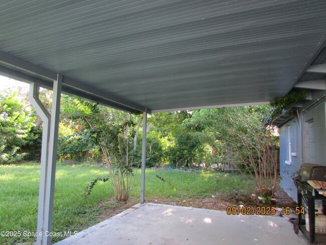 Building Photo - 1647 Dixie Way