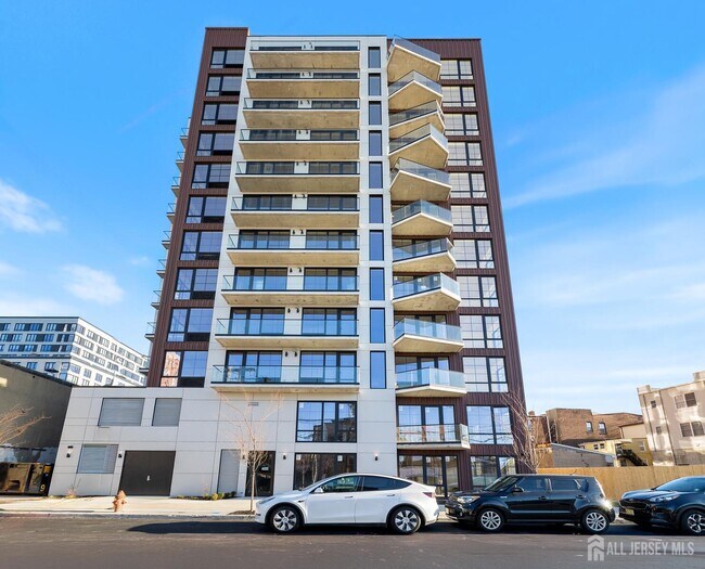Building Photo - 65 McWhorter St