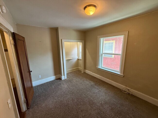 Building Photo - 1732 St Paul St