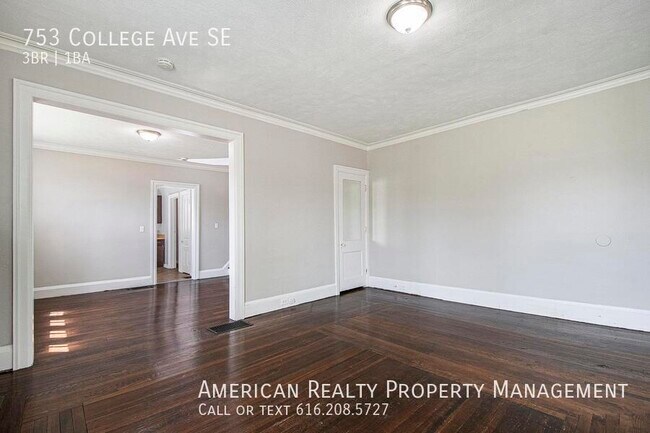 Building Photo - 753 College Ave SE