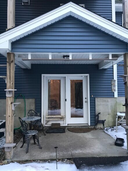 Building Photo - 5 Emma Way