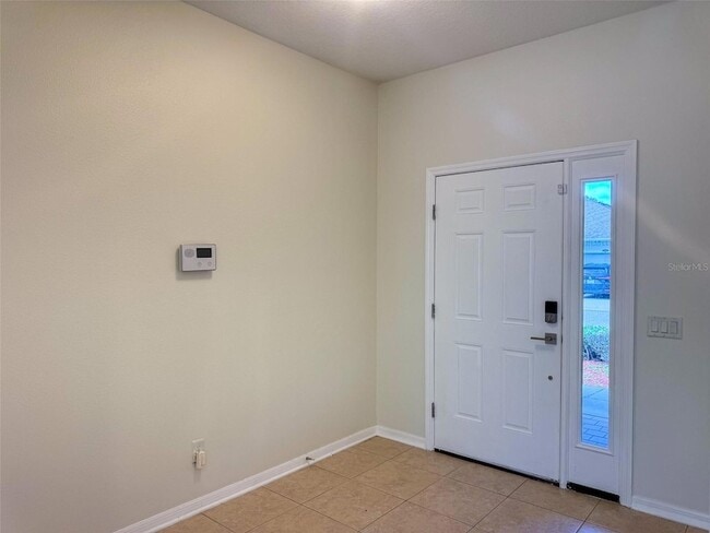 Building Photo - 10663 Pictorial Park Dr