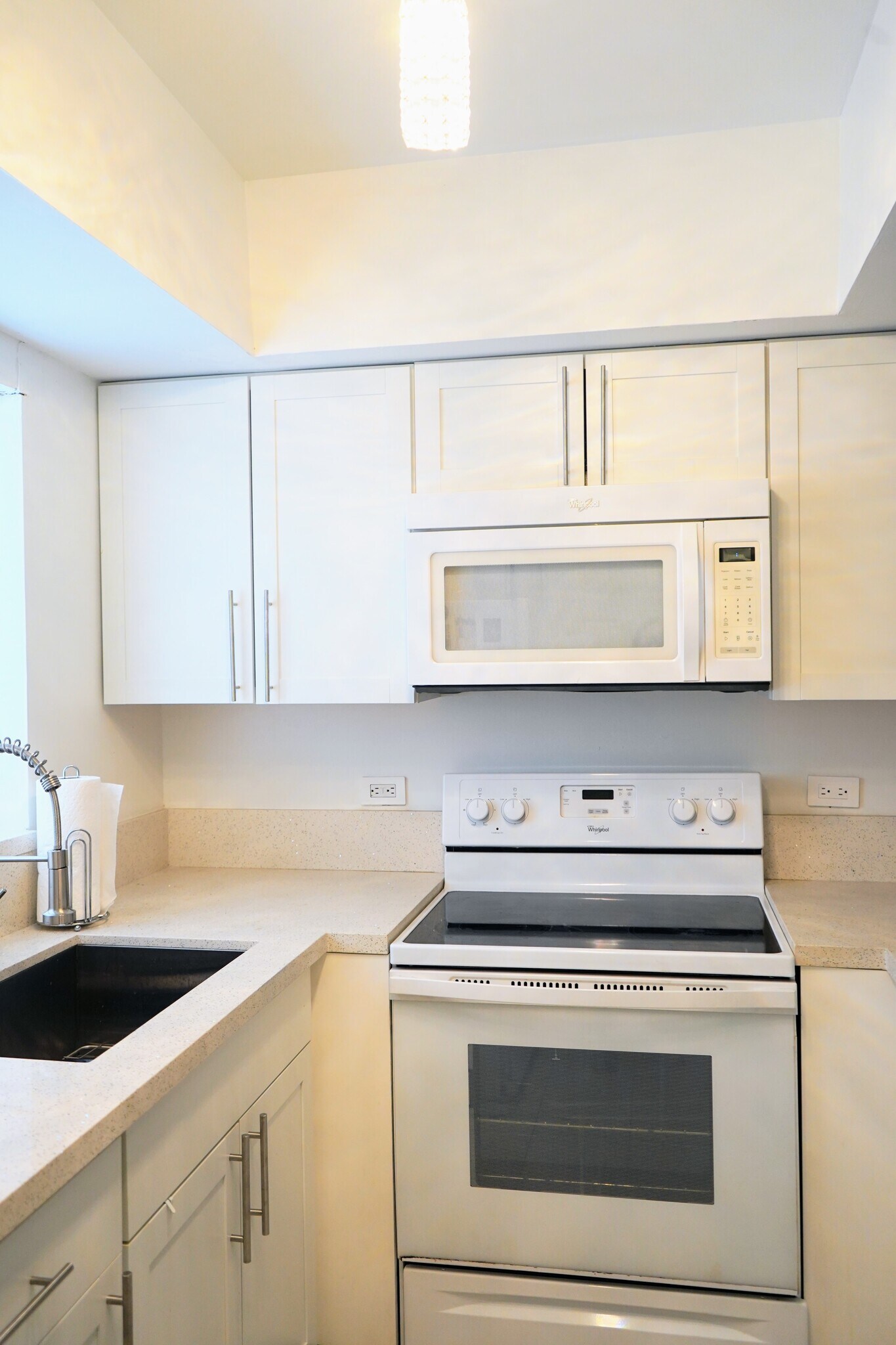 Kitchen - 201 NW 7th St