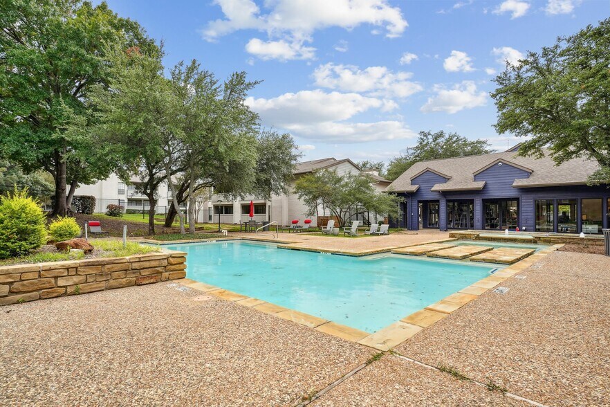 The Brittany 5801 Bridge St Fort Worth TX 76112 Apartment Finder