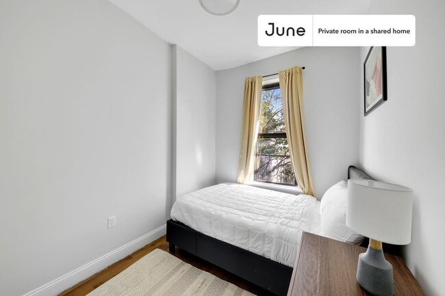 Building Photo - 89 Kingston Ave