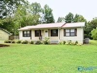 Building Photo - 2020 Ridge Crest Dr