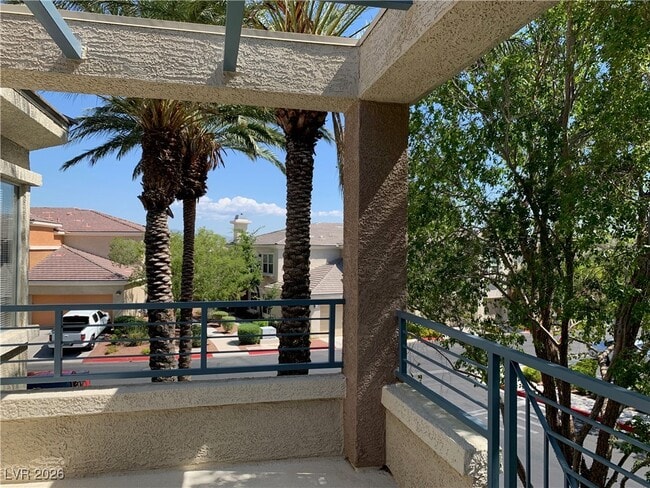 Building Photo - 820 Sunrise Peak Way